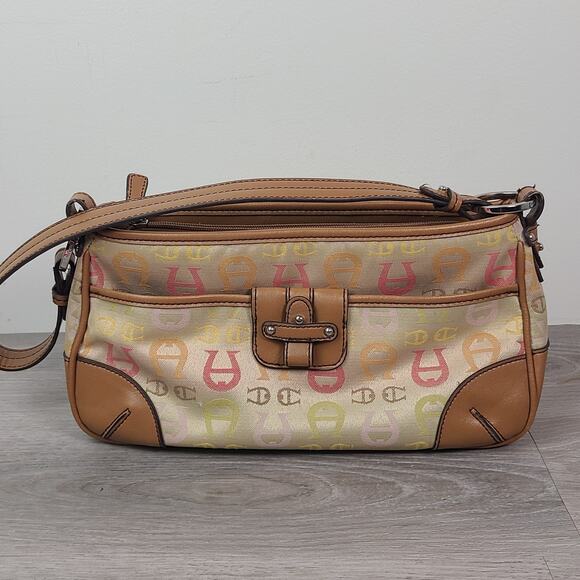 Etienne Aigner Shoulder Bag Pastel Horseshoe Logo Tan Silver Hardware Y2K - Picture 5 of 6